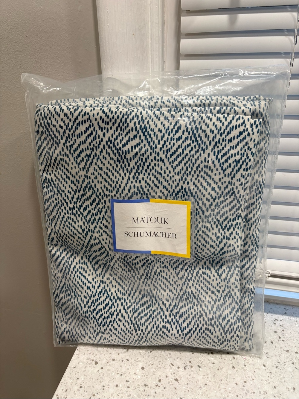 NEW Matouk Schumacher Duma Diamond Blue Tablecloth
